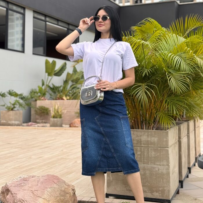 Falda Denim Geométrica con Bolsillos Asimétricos